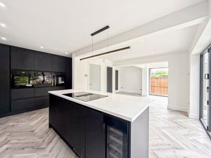 Photo 14- click for photo gallery